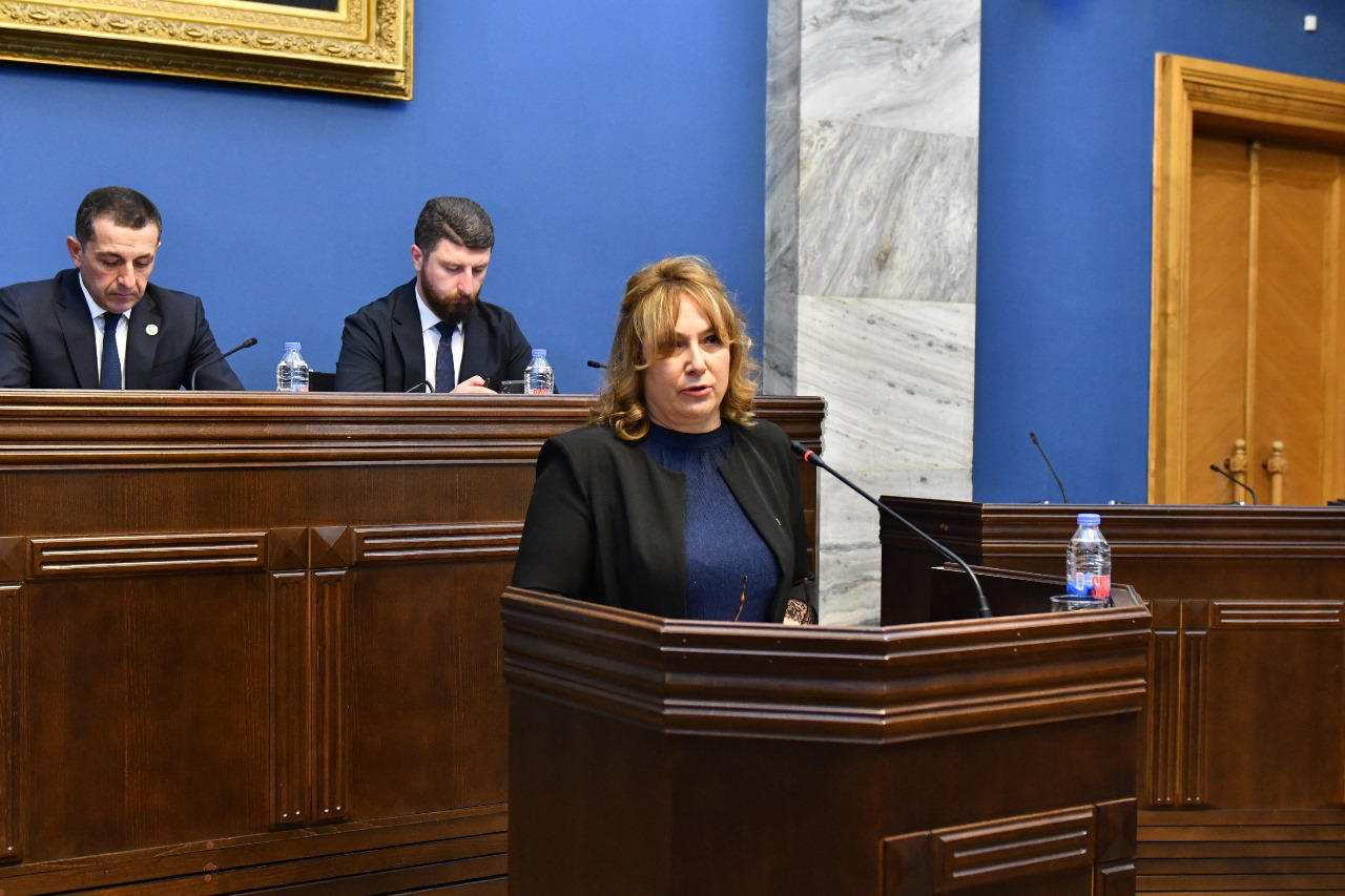 პერსონალურ მონაცემთა დაცვის სამსახურის უფროსმა ლელა ჯანაშვილმა პარლამენტს 2024 წლის საქმიანობის ანგარიში წარუდგინა
