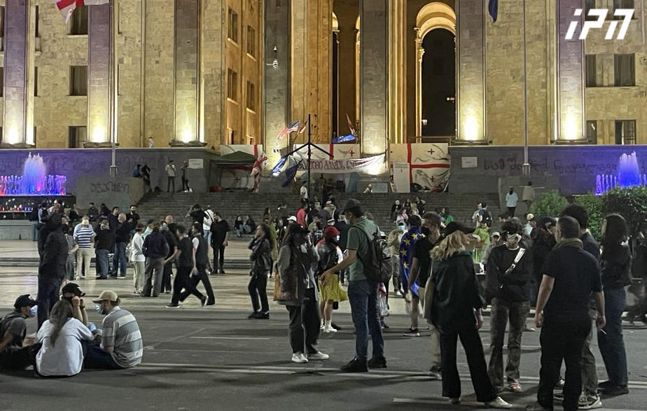 რუსთაველის გამზირზე 216-ე დღეა საპროტესტო აქცია მიმდინარეობს