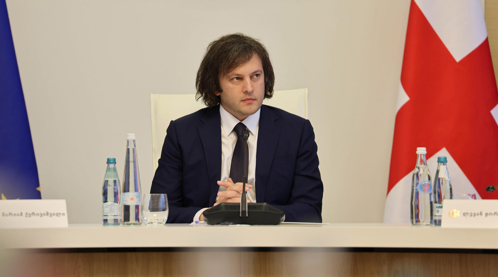 ირაკლი კობახიძე - ბოლო სამ თვეში, ნარკოტიკების რეალიზაციის ბრალდებით პასუხისგებაში 156 პირი მიეცა - განსაკუთრებით დიდი ოდენობით ნარკოტიკული საშუალებების ფლობისთვის, პასუხისგებაში მიეცა 226 პირი, რაც უპრეცედენტო მაჩვენებელია