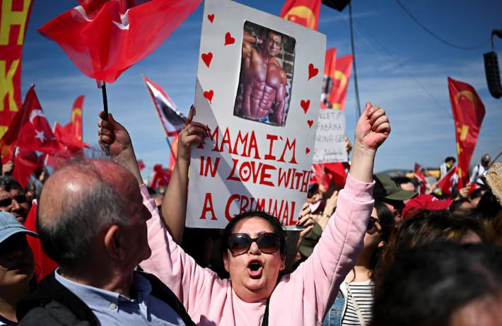 თურქეთში ბოლო 9 თვის განმავლობაში რეჯეფ თაიფ ერდოღანის მოწინააღმდეგე 500-ზე მეტი პოლიტიკოსი დააკავეს