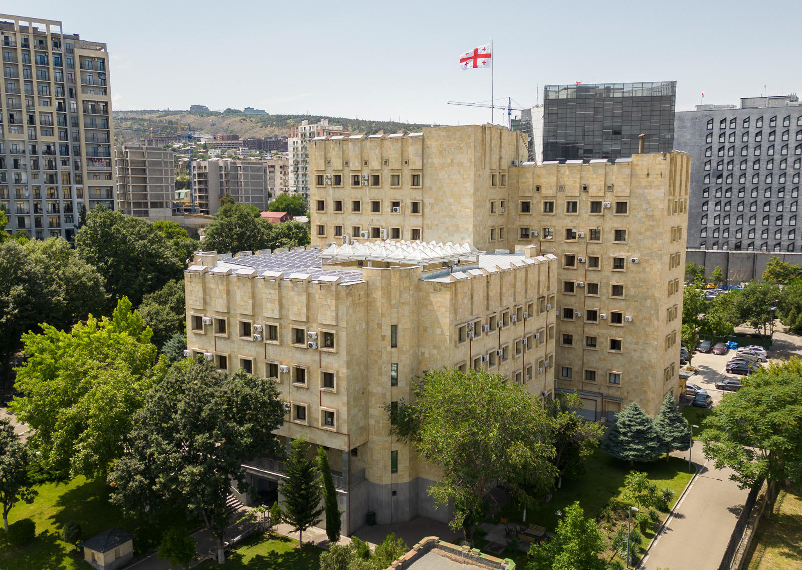 პროკურატურის ინფორმაციით, სტრასბურგის სასამართლოს გადაწყვეტილების შესაბამისად, 2019 წლის 20-21 ივნისის მოვლენებთან დაკავშირებით, რუსთაველის გამზირზე საგამოძიებო მოქმედებები ტარდება, რომელიც გამოძიებას „დანაშაულის სურათის სრულად აღდგენის შესაძლებლობას მისცემს“