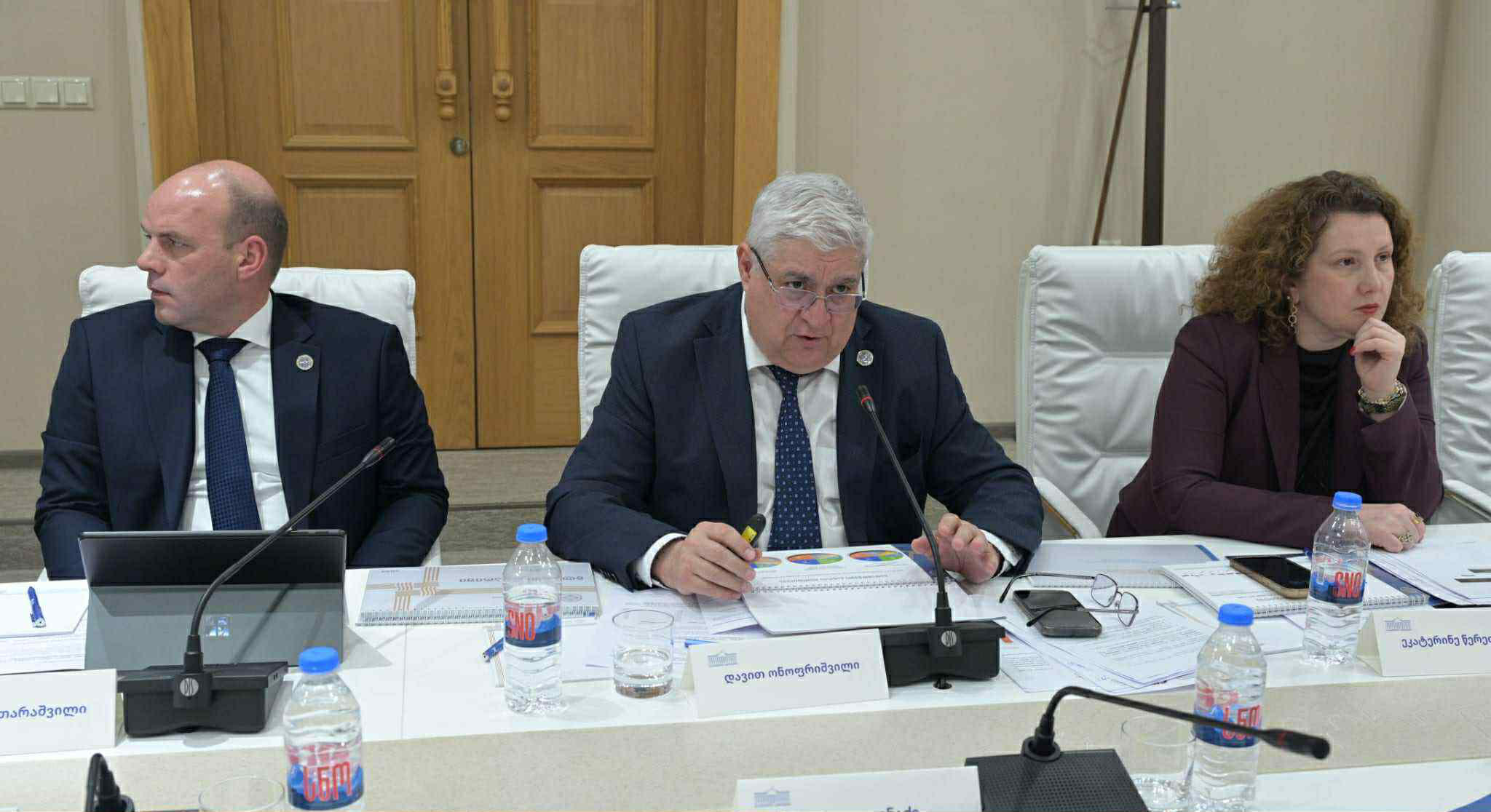 პარლამენტში დაზღვევის სახელმწიფო ზედამხედველობის სამსახურის სამეთვალყურეო საბჭოს სხდომა გაიმართა