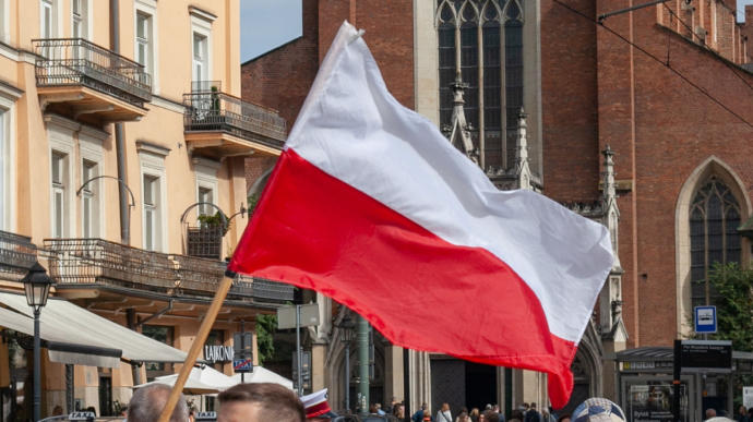 პოლონეთი თავის მოქალაქეებს რუსეთის ტერიტორიის დატოვებისკენ მოუწოდებს