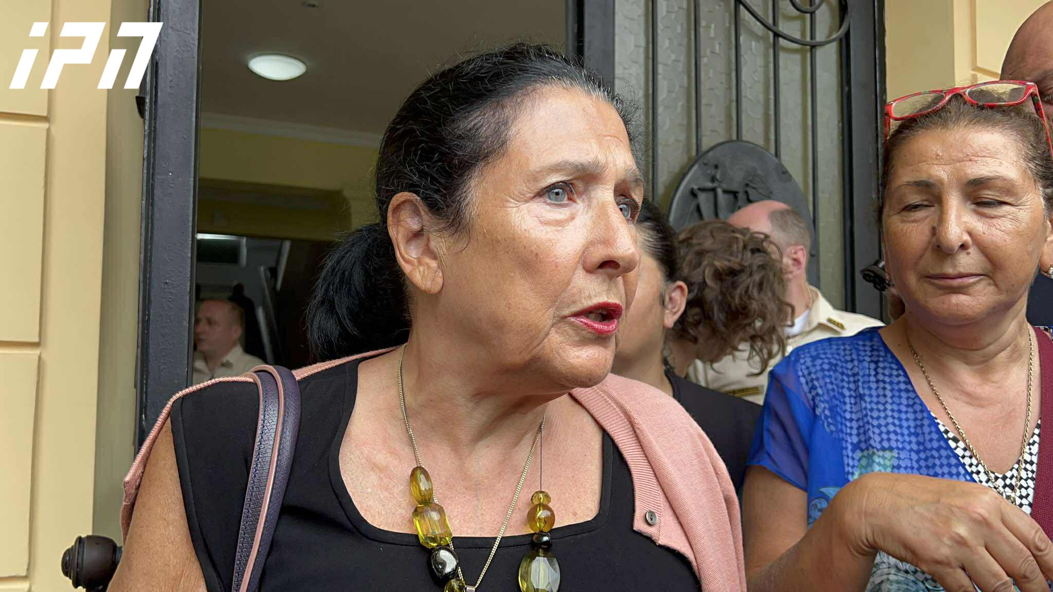 სალომე ზურაბიშვილი - ძალიან მძიმე პირობებში აყენებენ მზია ამაღლობელს, მათ შორის ფსიქოლოგიურადაც