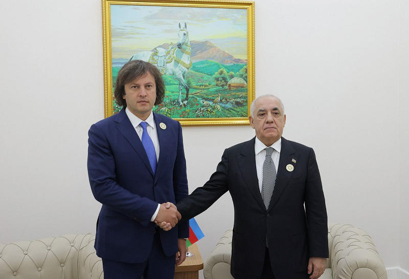 პრემიერ-მინისტრი ირაკლი კობახიძე აზერბაიჯანის პრემიერ-მინისტრ ალი ასადოვს შეხვდა