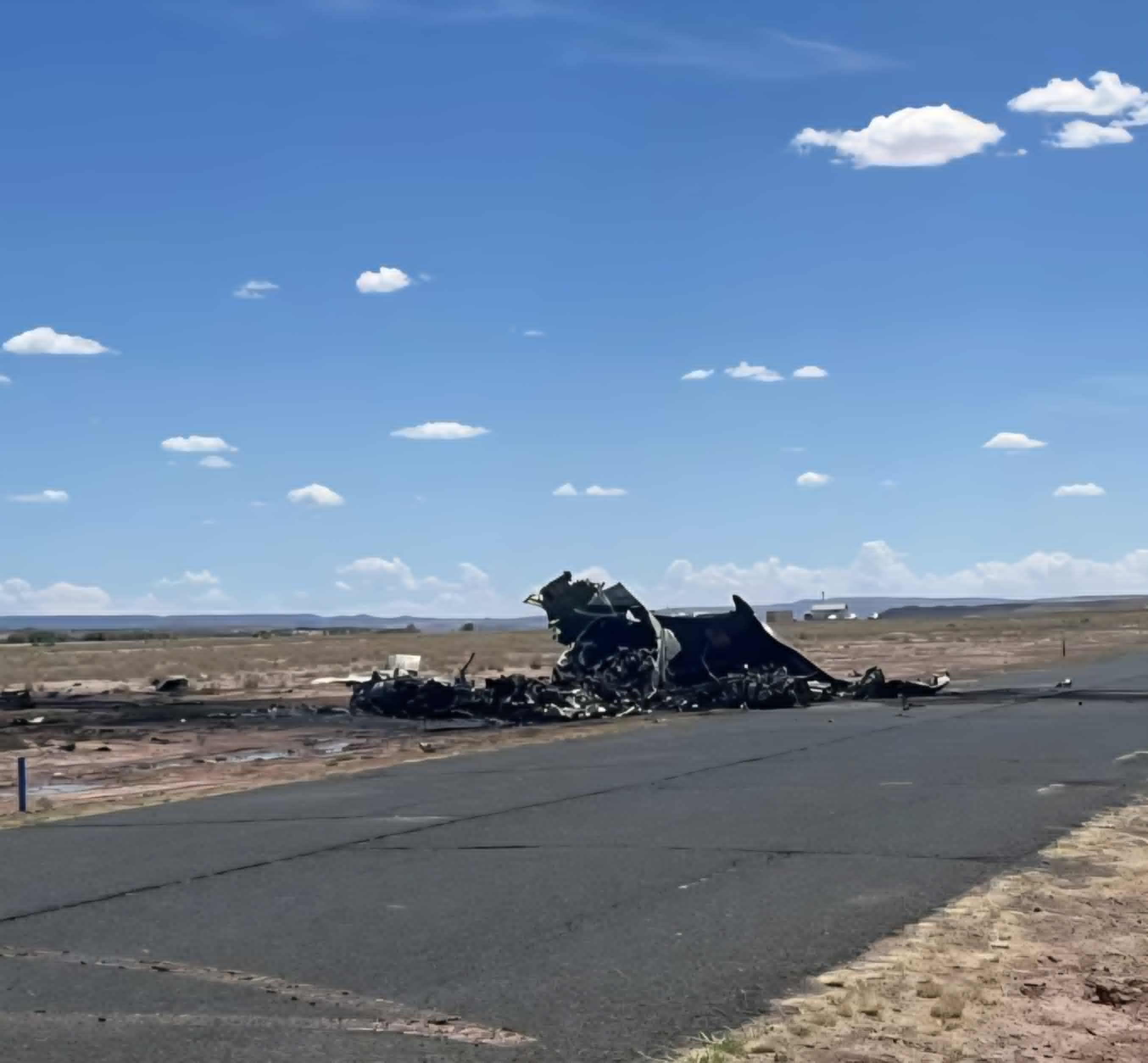 აშშ-ის არიზონას შტატში სამედიცინო თვითმფრინავი ჩამოვარდა, რის შედეგადაც, 4 ადამიანი დაიღუპა