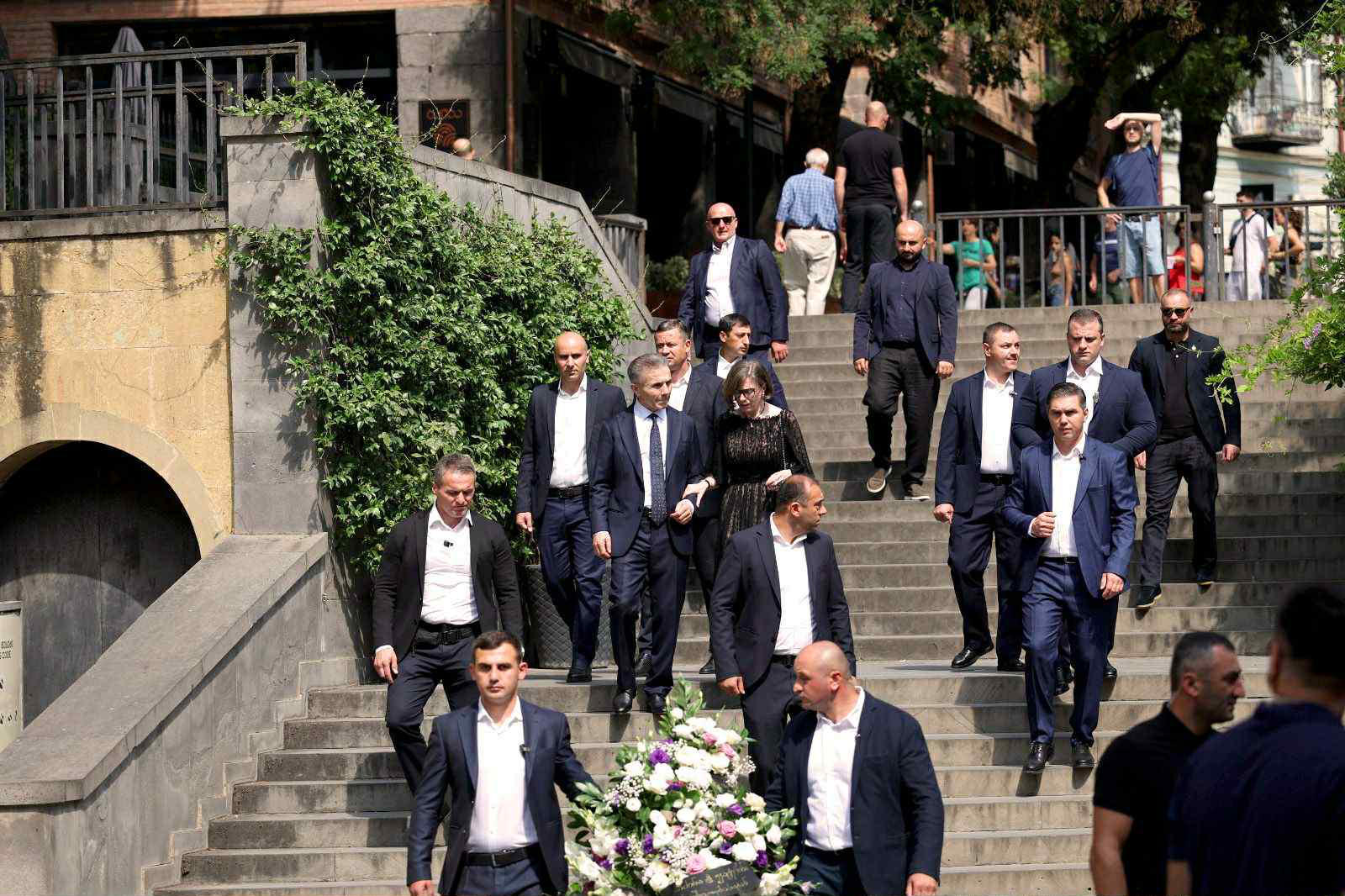 სიონის ღვთისმშობლის მიძინების საპატრიარქო ტაძარში ელდარ შენგელაიას სამოქალაქო პანაშვიდი მიმდინარეობს