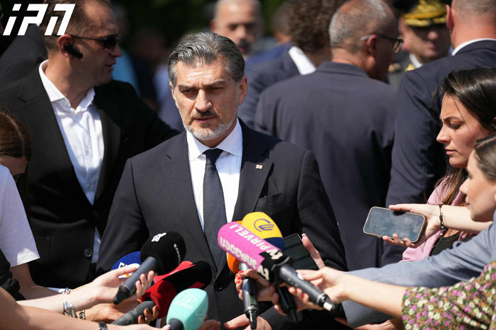 მიხეილ ყაველაშვილი - 2008 წლის 7 და 8 აგვისტოს რატომ არ თქვეს და არ აცნობეს საზოგადოებას, რომ რუსული ჯარი შემოსული იყო?! არქივს ვერ წაშლით! - სიმართლის აღიარება მოგიწევთ  ან საზოგადოების უმრავლესობას დაემორჩილებით!