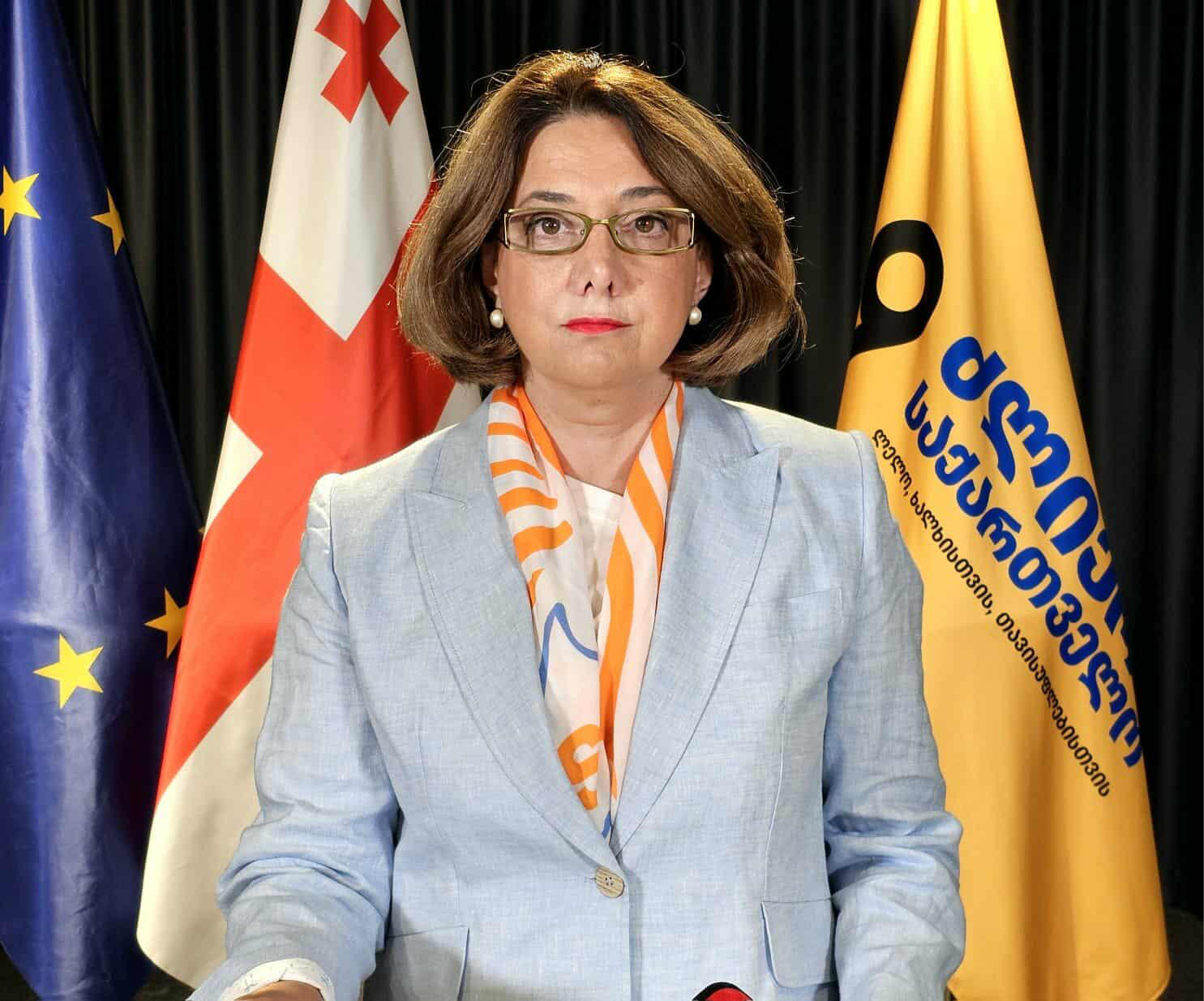 სალომე სამადაშვილი - მინდა ვკითხო არალეგიტიმურ ხელისუფლებას - სრულდება საზაფხულო არდადეგები, ევროკავშირი დაიწყებს მსჯელობას, როგორ შესრულდა პირობები, რომელიც წაგვიყენეს, რა გაკეთდა, რომ ეს პირობები ყოფილიყო შესრულებული?