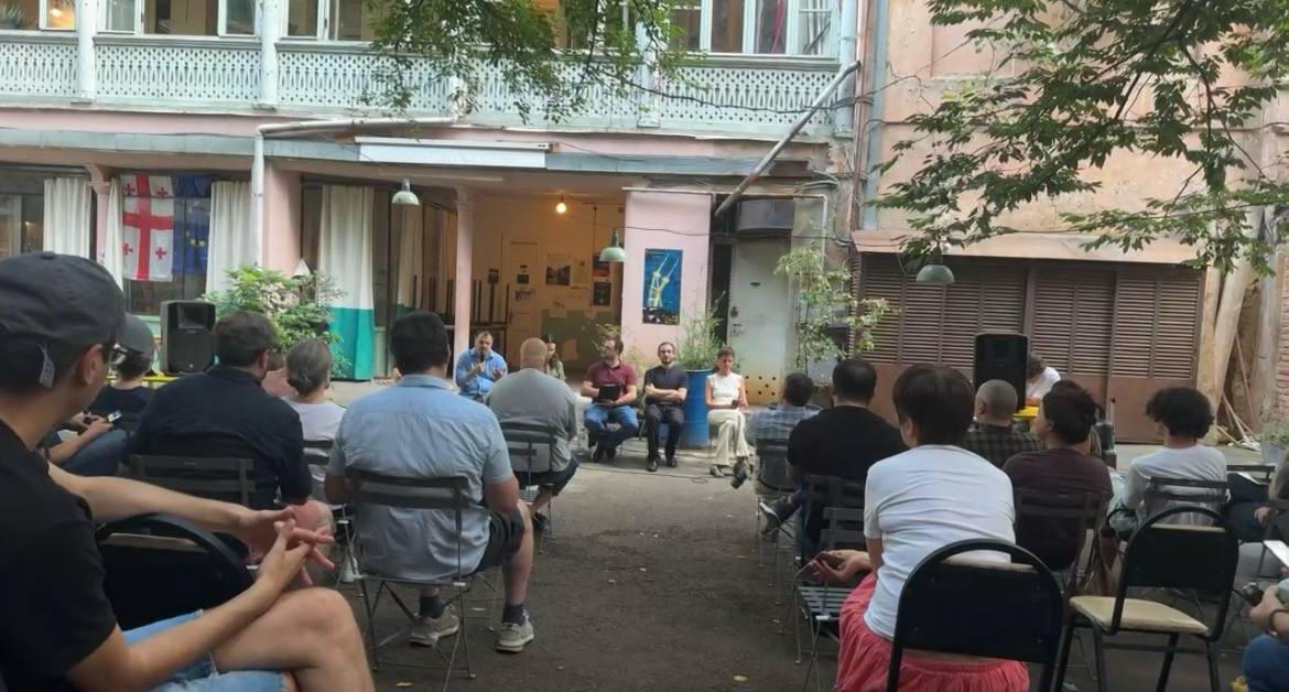 ქვეყნის ეროვნული უსაფრთხოების ხედვის საკითხზე რვა ოპოზიციური პარტია შეხვედრას მართავს