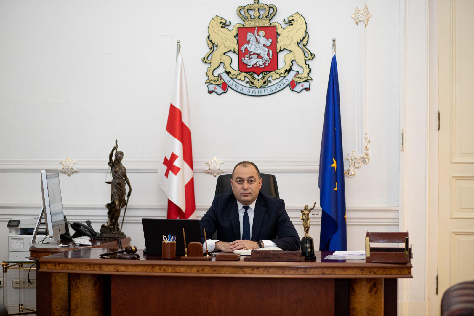 რევაზ ნადარაია - საქართველოს საკონსტიტუციო სასამართლოს სახელით, გილოცავთ საქართველოს კონსტიტუციის მიღების დღეს