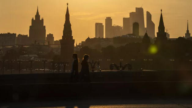 დიმიტრი პესკოვი რუსეთ-უკრაინის პრეზიდენტების შეხვედრაზე - ვინარჩუნებთ ინტერესს და მზადყოფნას ასეთი მოლაპარაკებებისთვის - კიევს ეცნობა კონფლიქტის დარეგულირებასთან დაკავშირებით რუსეთის პოზიცია