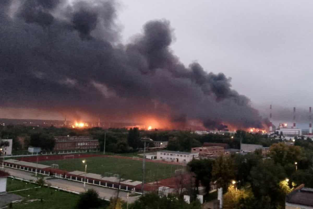 უკრაინამ კრასნოდარის მხარეში და სამარის ოლქში ნავთობგადამამუშავებელ ქარხნებს დაარტყა