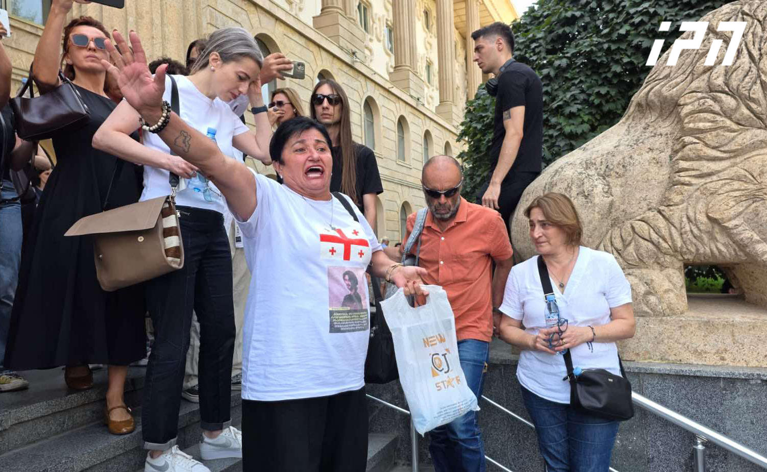 თორნიკე გოშაძის დედა - ჩვენი შვილები სიცილით შეეგებნენ განაჩენს, ირაკლი კობახიძე კი ხალხში ვერ გავა ვერასდროს! ბრძოლა ბოლომდე!