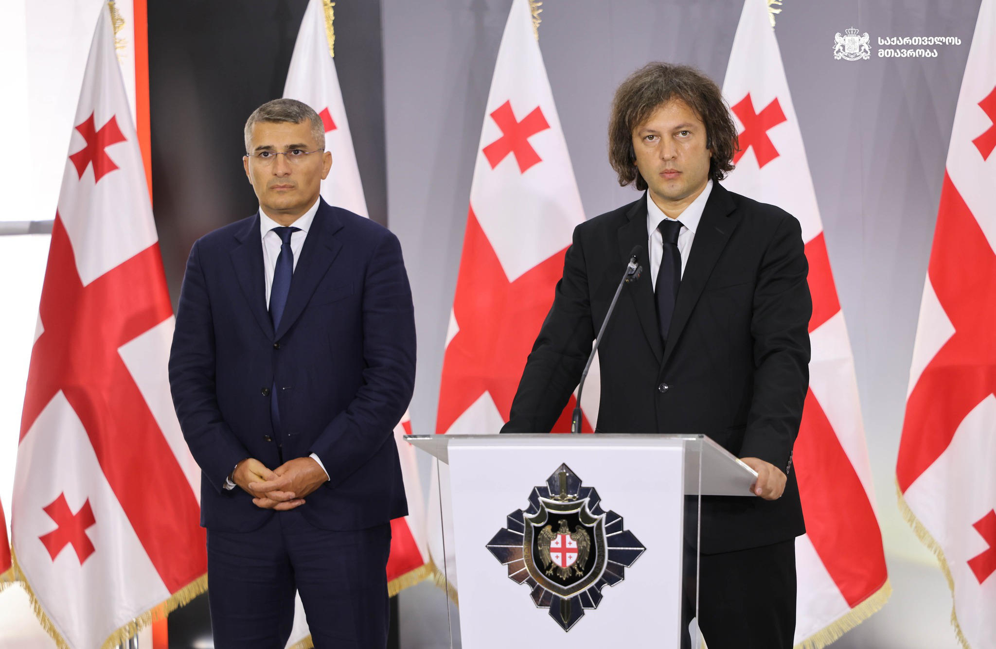 ირაკლი კობახიძემ სახელმწიფო უსაფრთხოების სამსახურის ახალი უფროსი მამუკა მდინარაძე უწყების თანამშრომლებს წარუდგინა