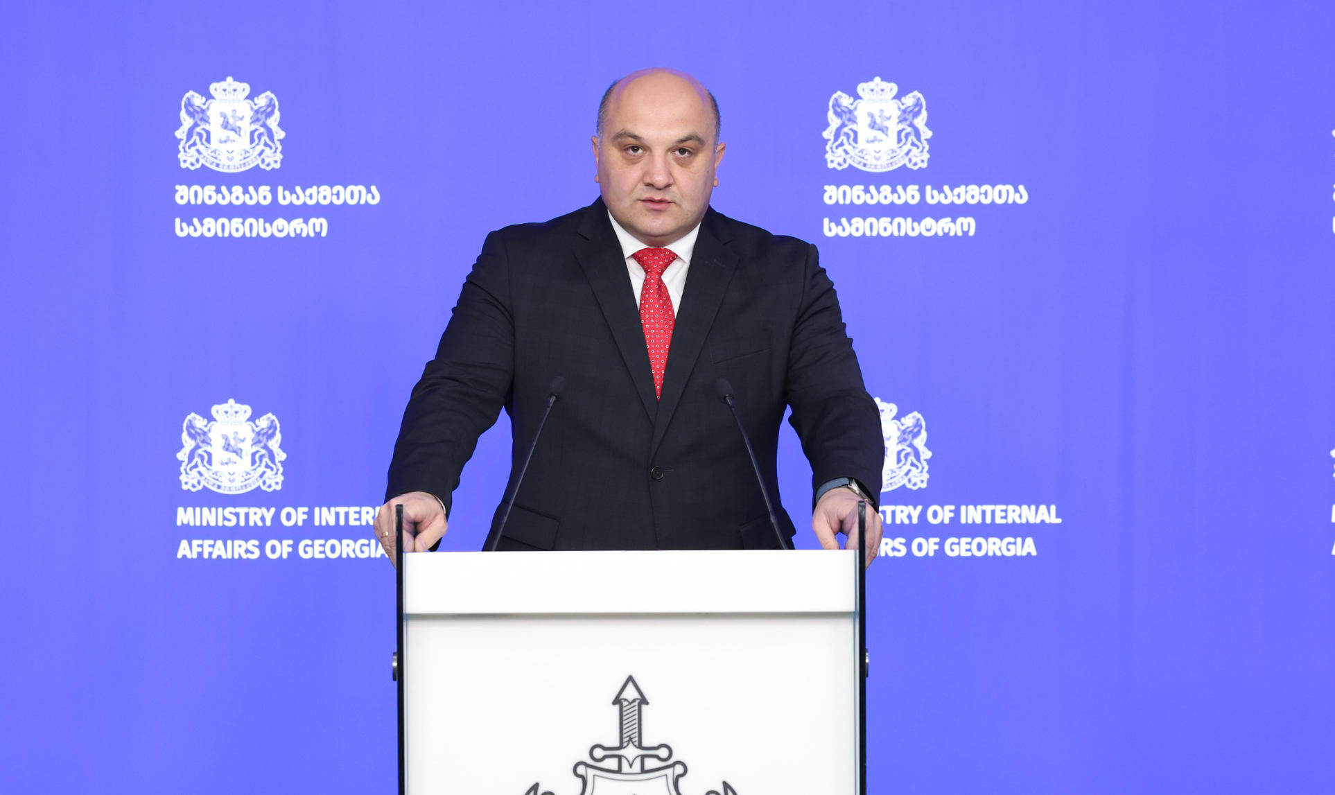 შინაგან საქმეთა სამინისტრომ განსაკუთრებით დიდი ოდენობის ნარკოტიკული საშუალება - 34 512 აბი „მეთადონი“ ამოიღეს