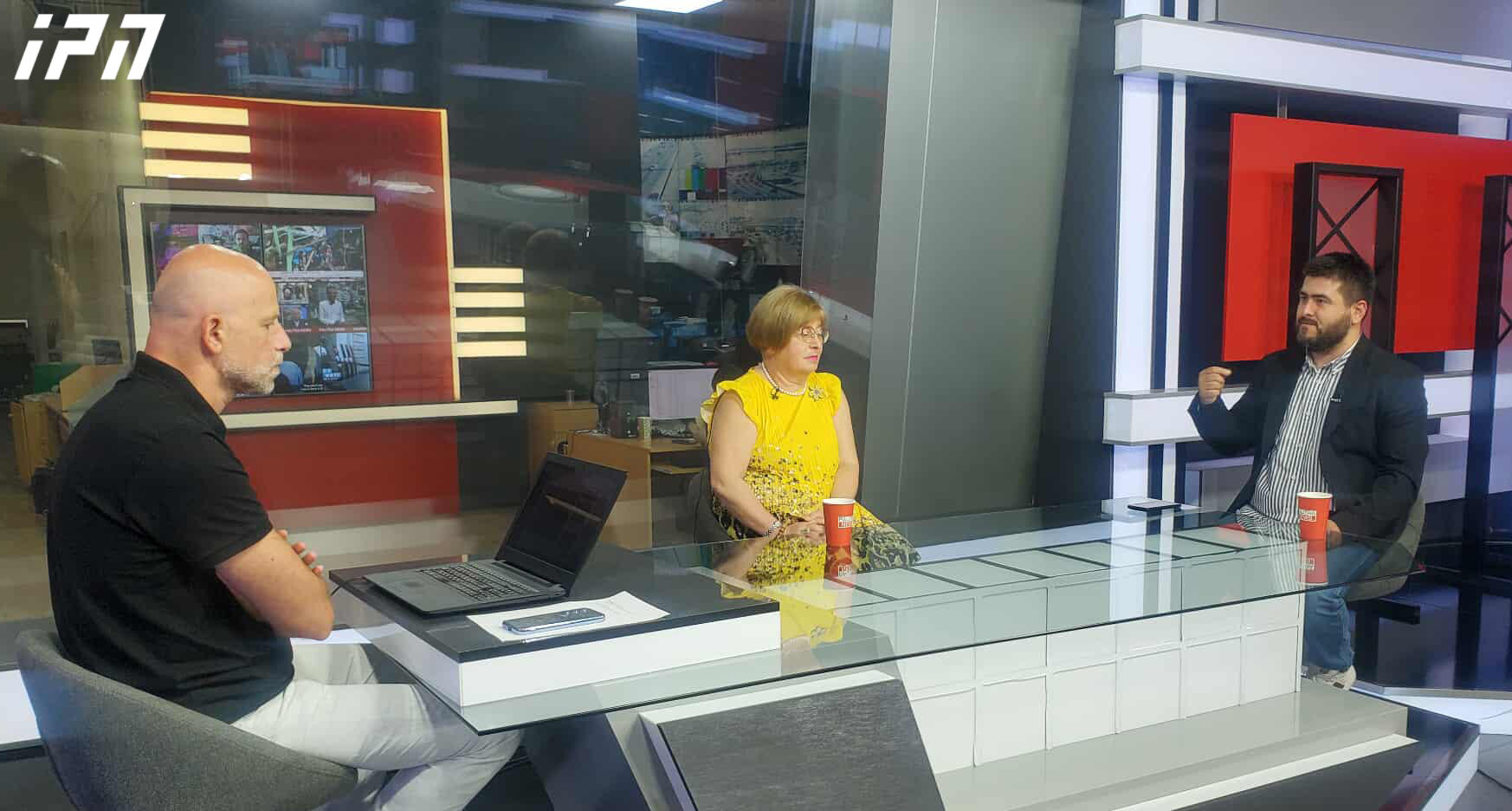 ლევან ყურაშვილი - ამერიკასთან შანტაჟის ენით საუბარი არავის გასვლია - შეიძლება „ქართულ ოცნებას“ დიდი სურვილი აქვს ამერიკა დაელაპარაკოს, მაგრამ  მინიმუმ ივანიშვილმა უნდა მოუსმინოს "მესიჯს", რომელიც გამოუგზავნეს