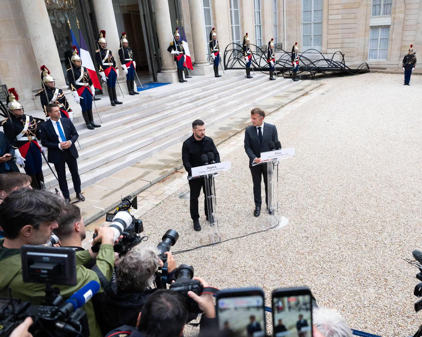 პარიზში „მსურველთა კოალიციის“ შეხვედრა მიმდინარეობს