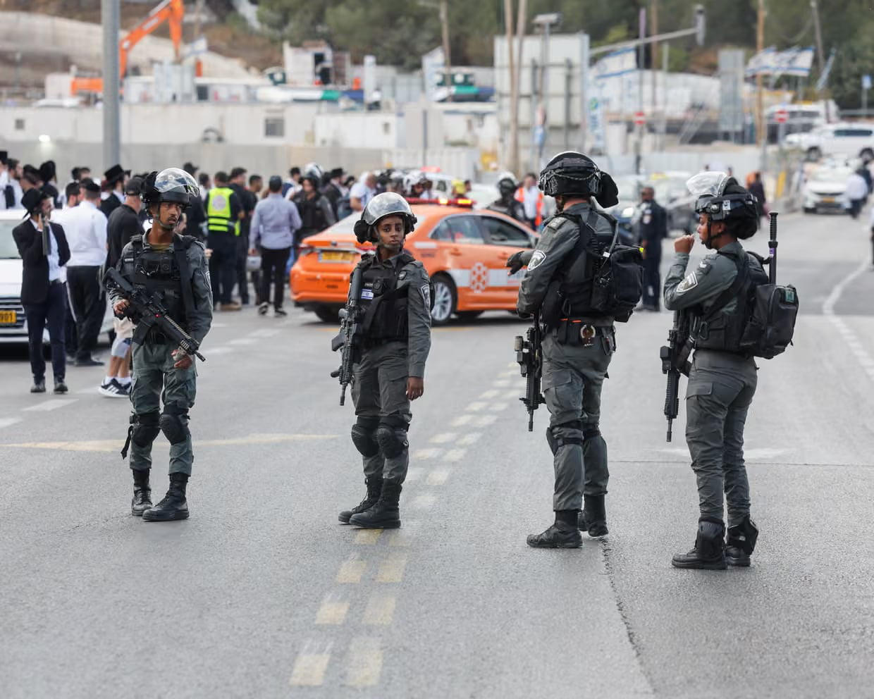 იერუსალიმში სროლის შედეგად სულ მცირე ხუთი ადამიანი დაიღუპა