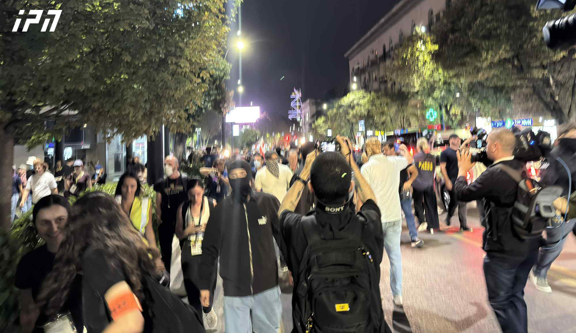 Citizens are holding a march toward Kakha Kaladze’s headquarters: police are mobilized