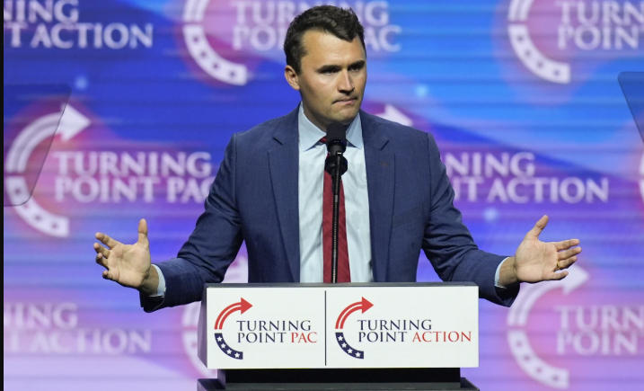 იუტაში, ღონისძიებაზე კონსერვატორ აქტივისტს, ჩარლი კირკს ესროლეს