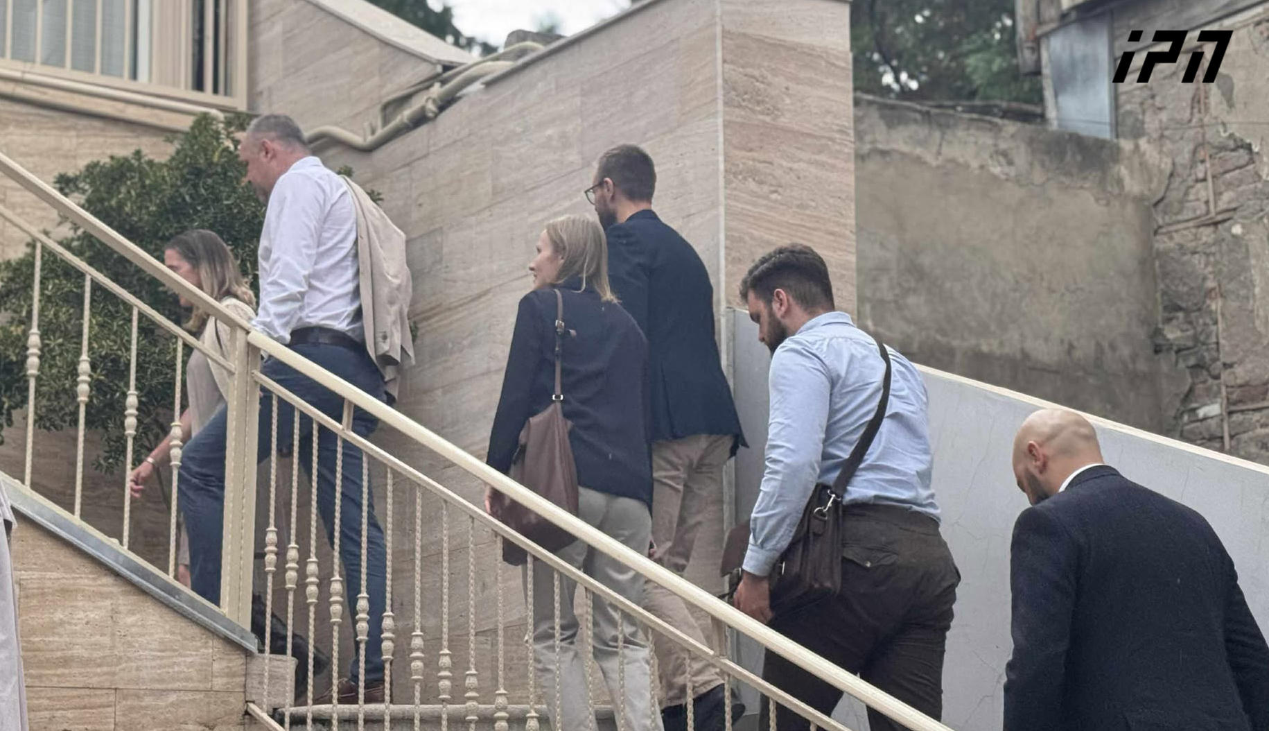 „კოალიცია ცვლილებისთვის“ წევრები დიპლომატიური კორპუსის წარმომადგენლებს ხვდებიან