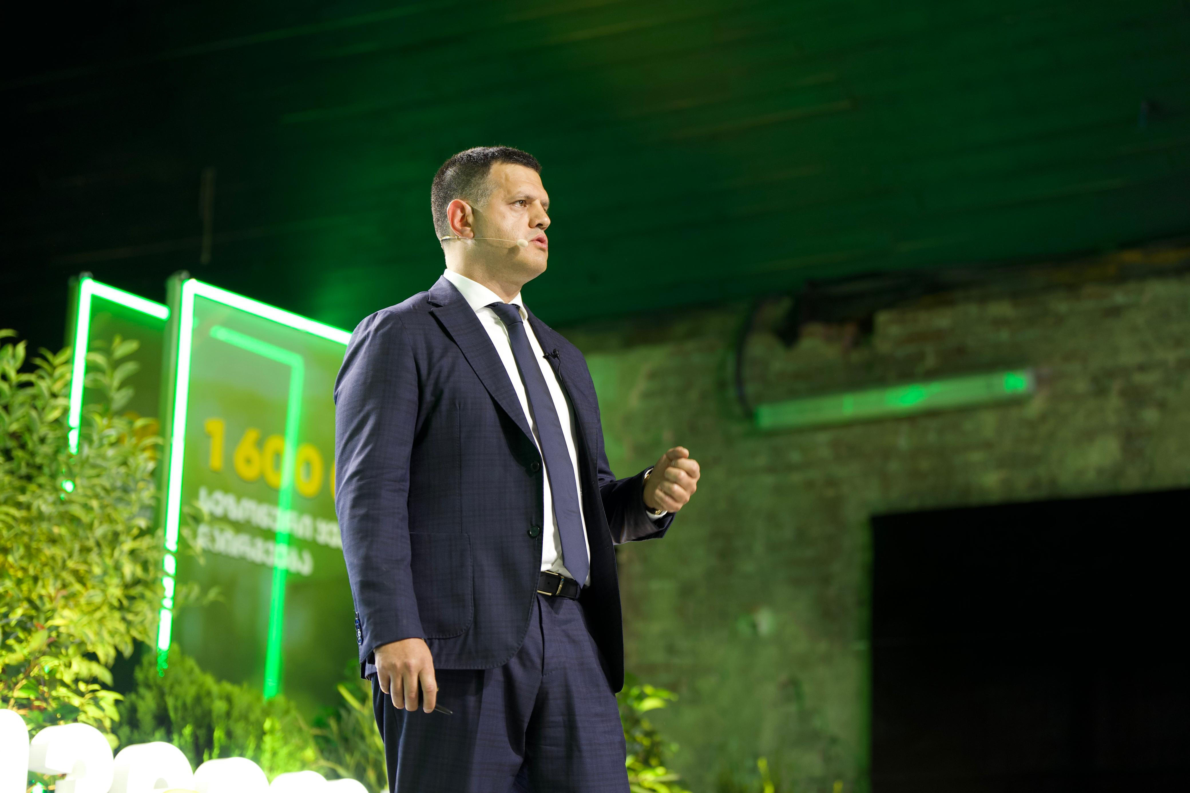 თბილისის მერია ზოოპარკს თბილისის ზღვის ტერიტორიაზე დაჩქარებული ტემპით გადაიტანს, არსებული ზოოპარკის ადგილას კი მწვანე სივრცე მოეწყობა, რომელიც მზიურის პარკს დაუკავშირდება