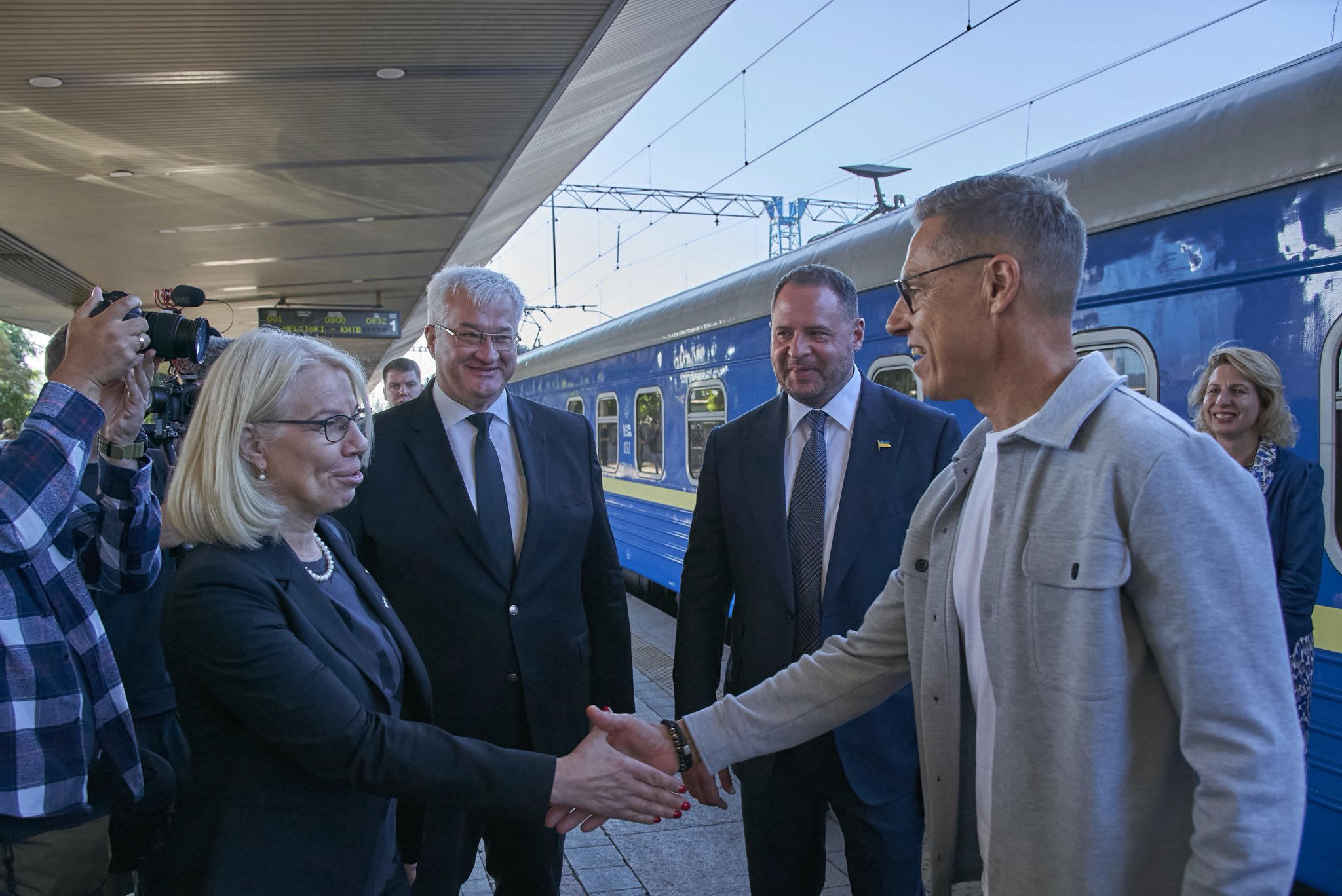 ფინეთის პრეზიდენტი კიევში ჩავიდა