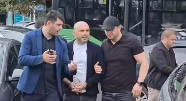 ლევან ხაბეიშვილი - ივანიშვილმა აღიარა მარცხი - 4-ში ვიწყებთ და 4-ში ვამთავრებთ, ვინც კიდევ შემოგთავაზებთ ბლა ბლა ბლას, იცოდეთ ივანიშვილის უნებლიე ან ნებით მოკავშირეა