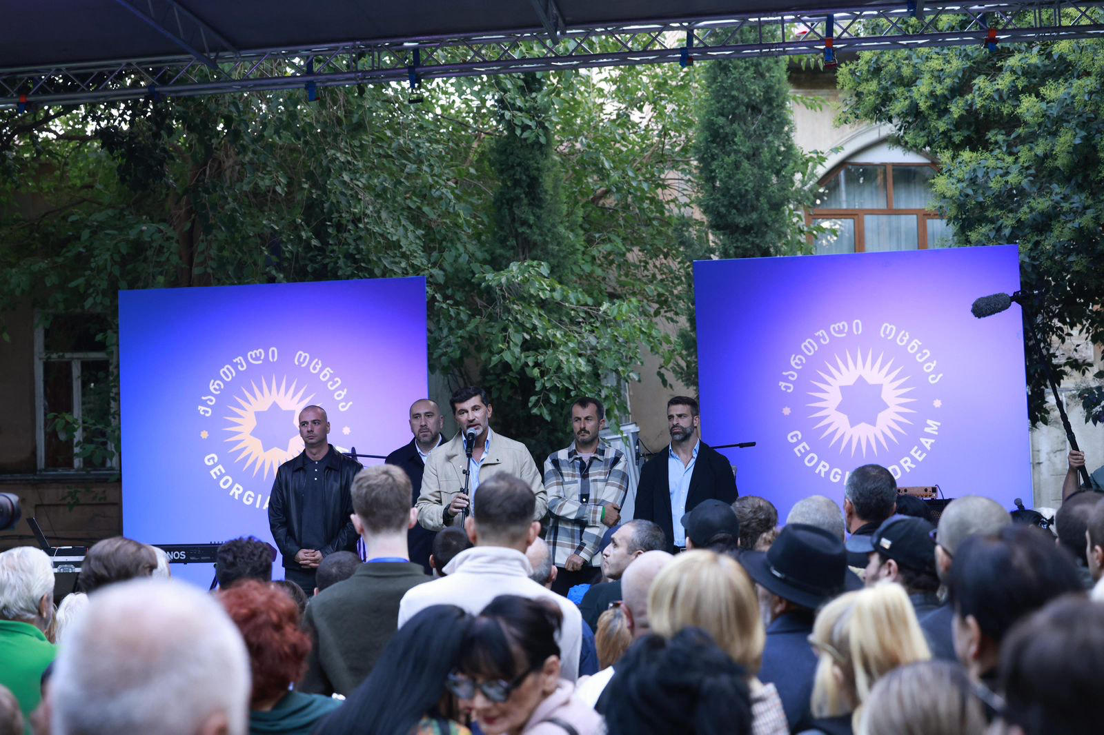 კახა კალაძე - ჩვენი პოლიტიკა არის პროქართული - ქართველობა მეამაყებოდა მაშინ, როდესაც ევროპაში ვცხოვრობდი და მეამაყება დღეს, როდესაც ქვეყნის განვითარებაში მმართველ გუნდთან ერთად ვმონაწილეობ