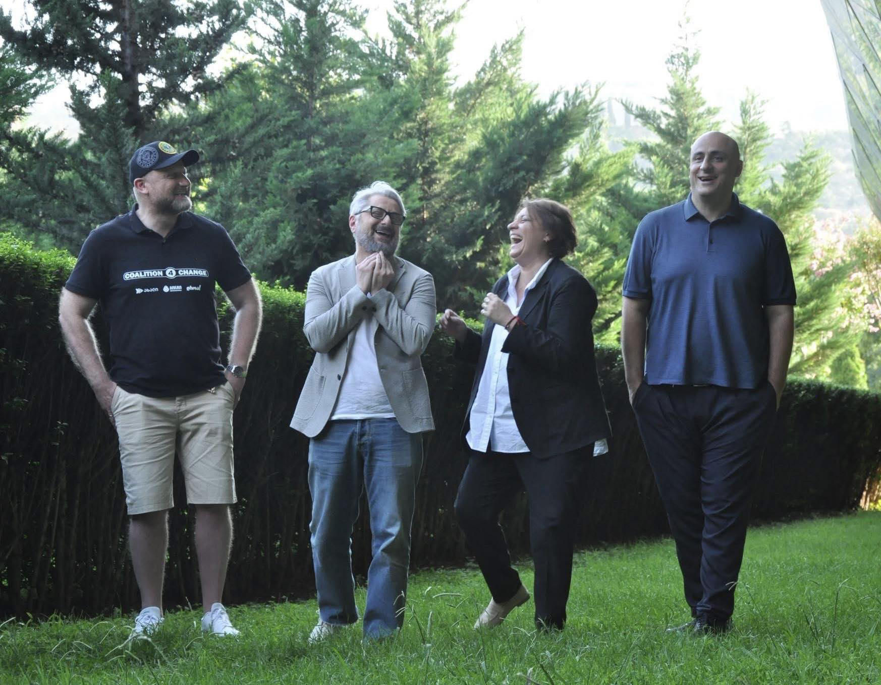 ნიკა გვარამია - ჩვენი კოალიციის გარეთ დარჩენილი ლიდერიც დააპატიმრეს, ახლა უკვე ოთხივე ციხეში ვართ - „ქოცები“ რაც უარესს იზამენ, მით უარესი მათთვის და უკეთესი ქვეყნისთვის, მიდით, მიაწექით „ანტიქართულო ოცნება“