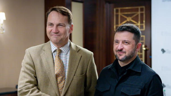 რადოსლავ სიკორსკი - უკრაინელები დასავლეთს ასწავლიან, როგორ დაუპირისპირდეს რუსეთს და არა პირიქით