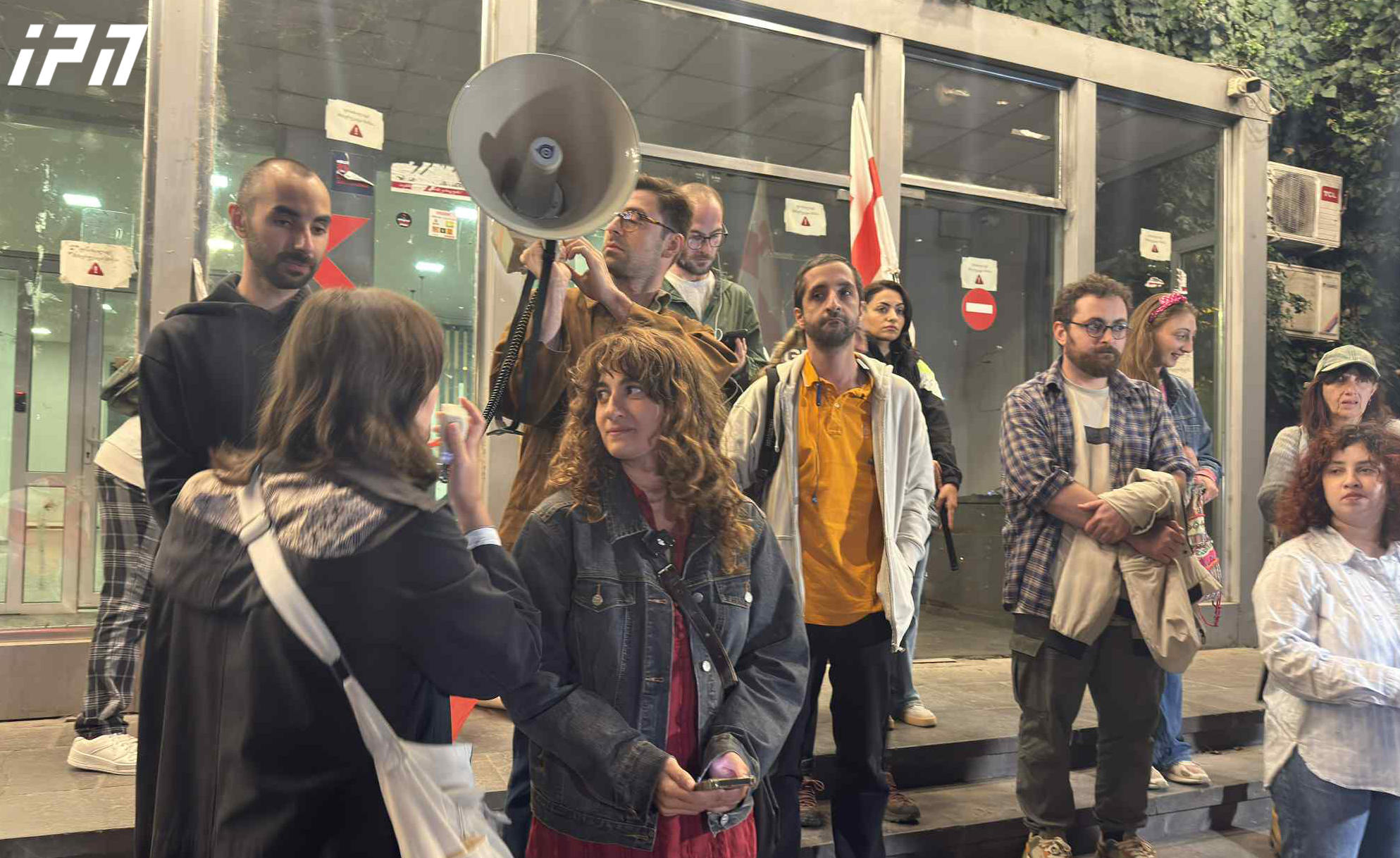 „საზოგადოებრივი მაუწყებლის მარშის“ მონაწილეები - ფიზიკური საფრთხე დღითი დღე მატულობს, რაზეც სრულ პასუხისმგებლობას ე.წ. მთავრობას ვაკისრებთ