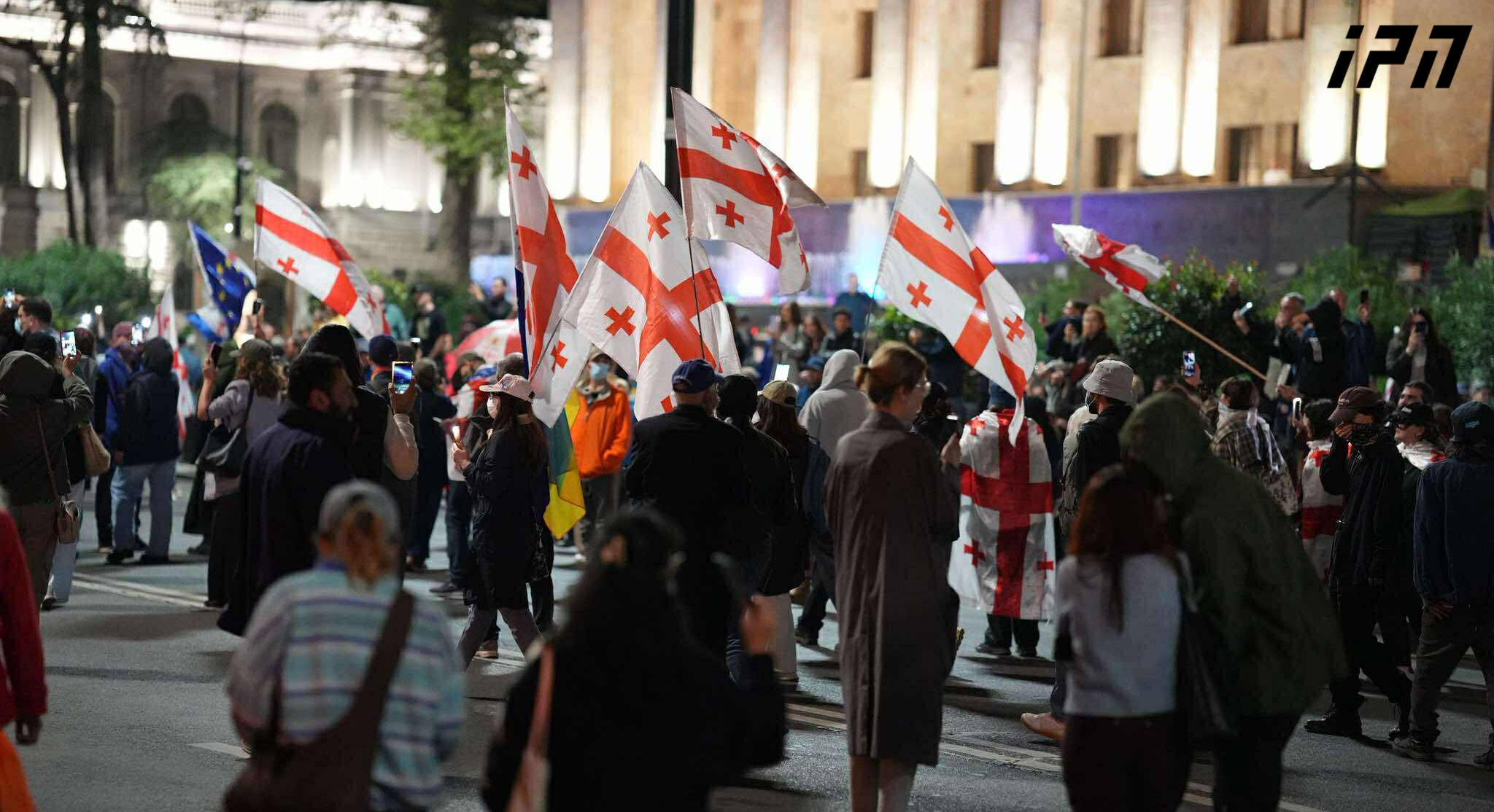 რუსთაველის გამზირზე საპროტესტო აქცია გრძელდება