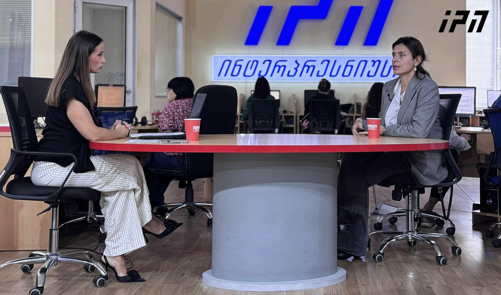 თეონა აქუბარდია - „ოცნება“ თვითონ ცდილობს ქართველების ახალი ჯიშის გამოყვანას - რაც შეეხება მანდატებზე გახარიას განცხადებას, სუბარის გვერდით სავარძლის დაკავება იქნება მიღწეული შედეგებისთვის ხაზის გადასმა, ეს მიუღებელია