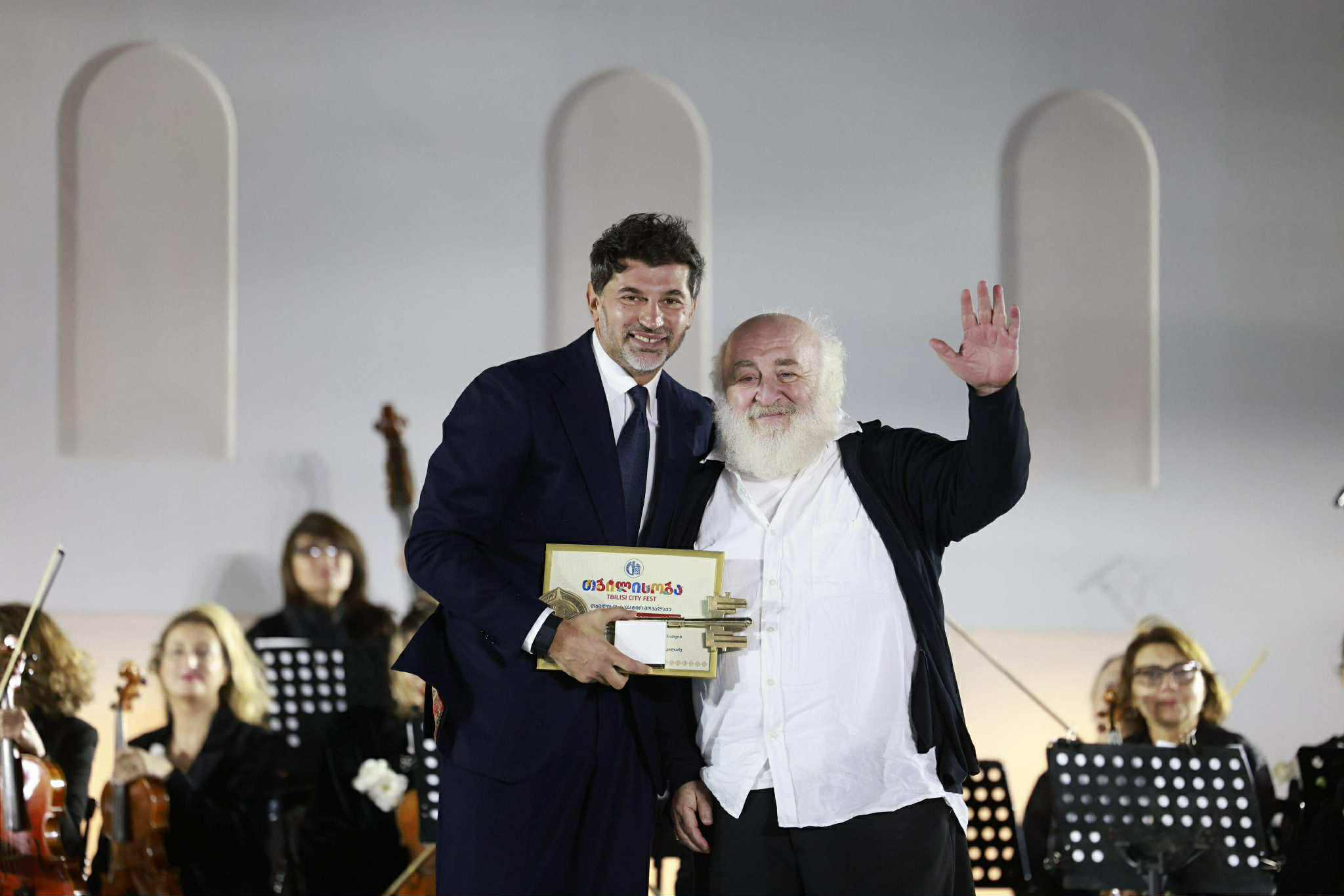 კახა კალაძე - მინდა, მადლობა გადავუხადო ყველა იმ თბილისელს, ვინც მანდო ამ ქალაქის ბედი - გპირდებით, შემდეგი ოთხი წელი ჩვენი ქალაქისთვის კიდევ უფრო საინტერესო და მრავალფეროვანი იქნება