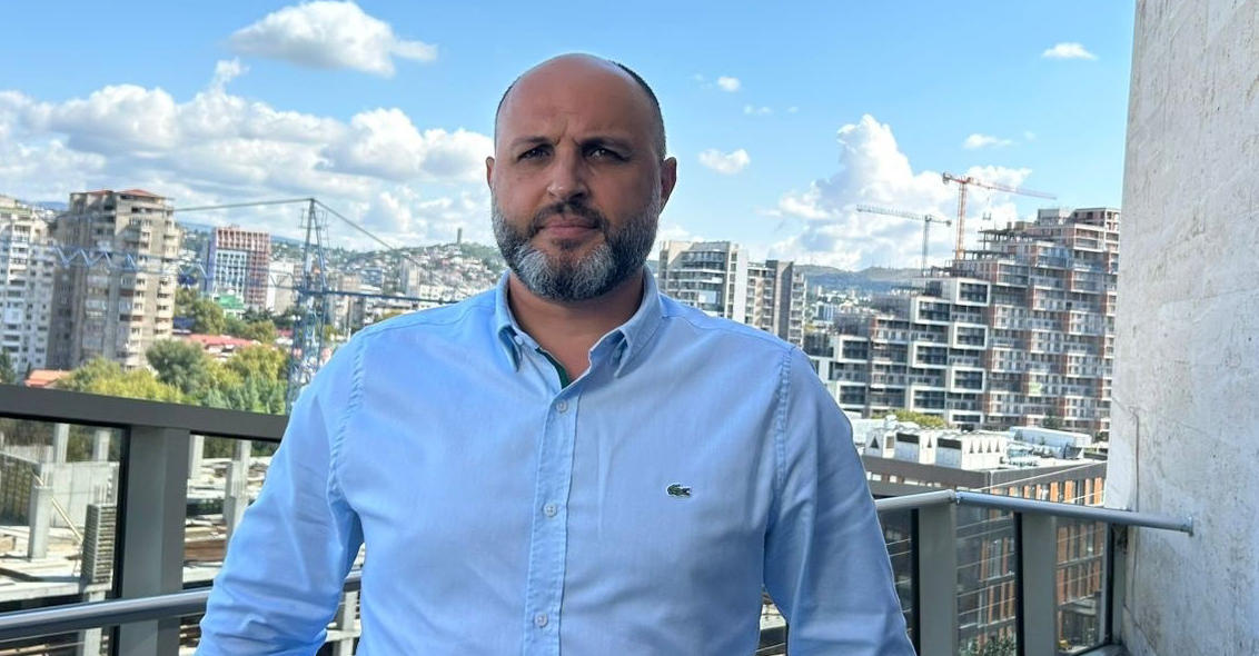 ირაკლი ნადირაძე - ჩვენს გვერდით არიან მაგარი, ვაჟკაცი, პატრიოტი ბიჭები და ყველა ერთად აუცილებლად მშვიდობიანად დავამარცხებთ რუს ოლიგარქ ივანიშვილს - 4 ოქტომბერს ყველანი ერთად უნდა ვიყოთ ძალიან ბევრი