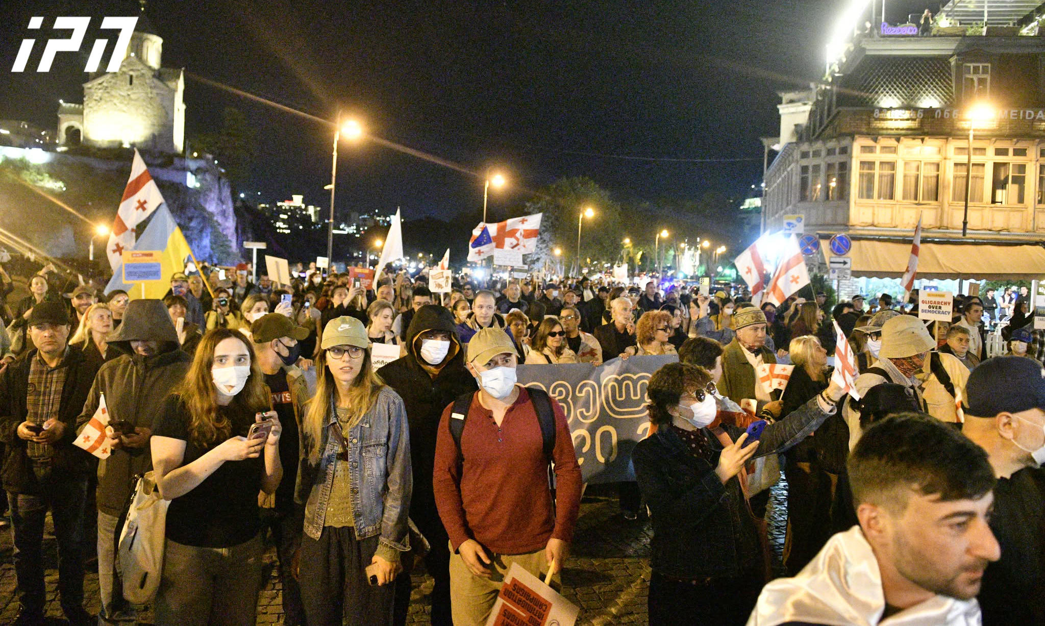 თბილისში საპროტესტო მსვლელობა ლოზუნგით - “ბოლომდე, საქართველოს გადასარჩენად" მიმდინარეობს