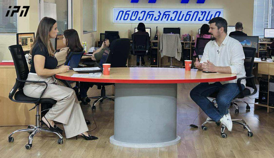 ნოდარ ჩაჩანიძე - მინდა ვუთხრა ადამიანებს, ვისაც „ოცნება“ არჩევნებზე მისვლას აიძულებს: იმ ღია კაბინებიდან შეხედეთ თვალებში თქვენს მეზობლებს, თუ გინდათ გაუღიმეთ, თუმცა გააკეთეთ ყველაფერი, გარდა იმისა, რომ გააფერადოთ „41“