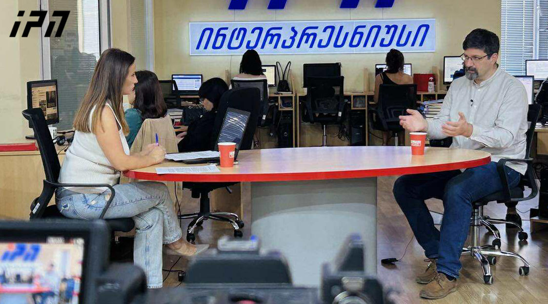 სიმონ ჯანაშია - ელჩების დაბარება ვითომ კუნთების თამაშია, გერმანიას ვერ გარიყავს საქართველო, მაგრამ საქართველომ შეიძლება საკუთარი თავი გარიყოს, როცა დიპლომატებს ამ ენაზე ელაპარაკება - თუ არ გავაჩერეთ ეს სვლა, მივდივართ უკუღმა