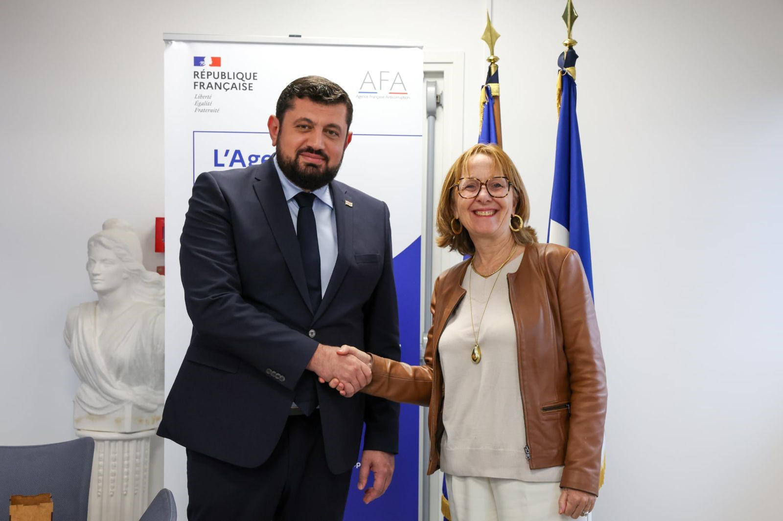 რაჟდენ კუპრაშვილი საფრანგეთის ანტიკორუფციული სააგენტოს ხელმძღვანელს შეხვდა