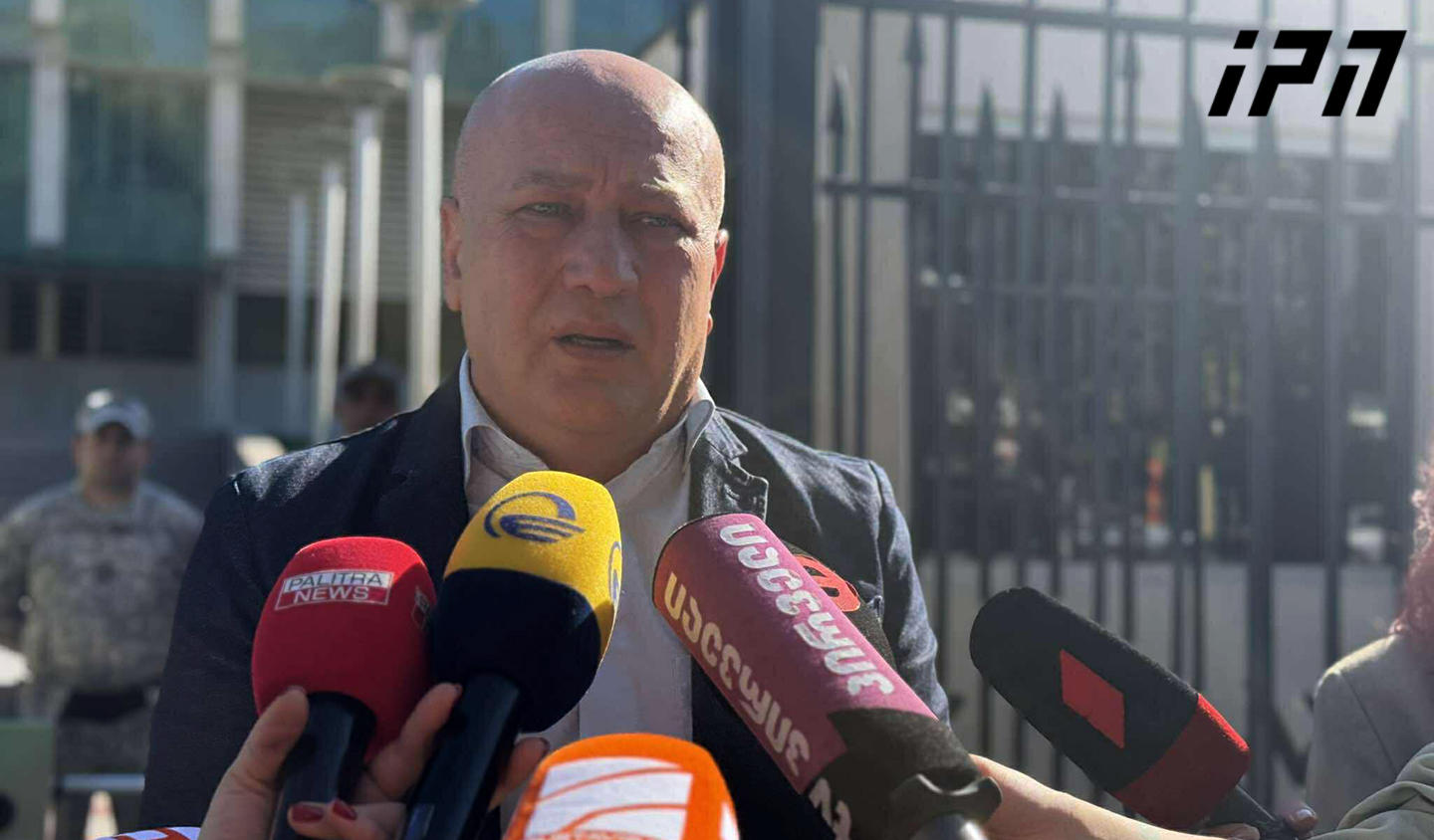 B.P. TRANS-ის დაკავებული ფინანსური მენეჯერის ადვოკატი - იოსებ ჭანჭალეიშვილი თავს დამნაშავედ არ ცნობს - როგორც ჩემი დაცვის ქვეშ მყოფი, ისე მასთან სამსახურებრივ ბმაში მყოფი ადამიანები უდანაშაულოები არიან