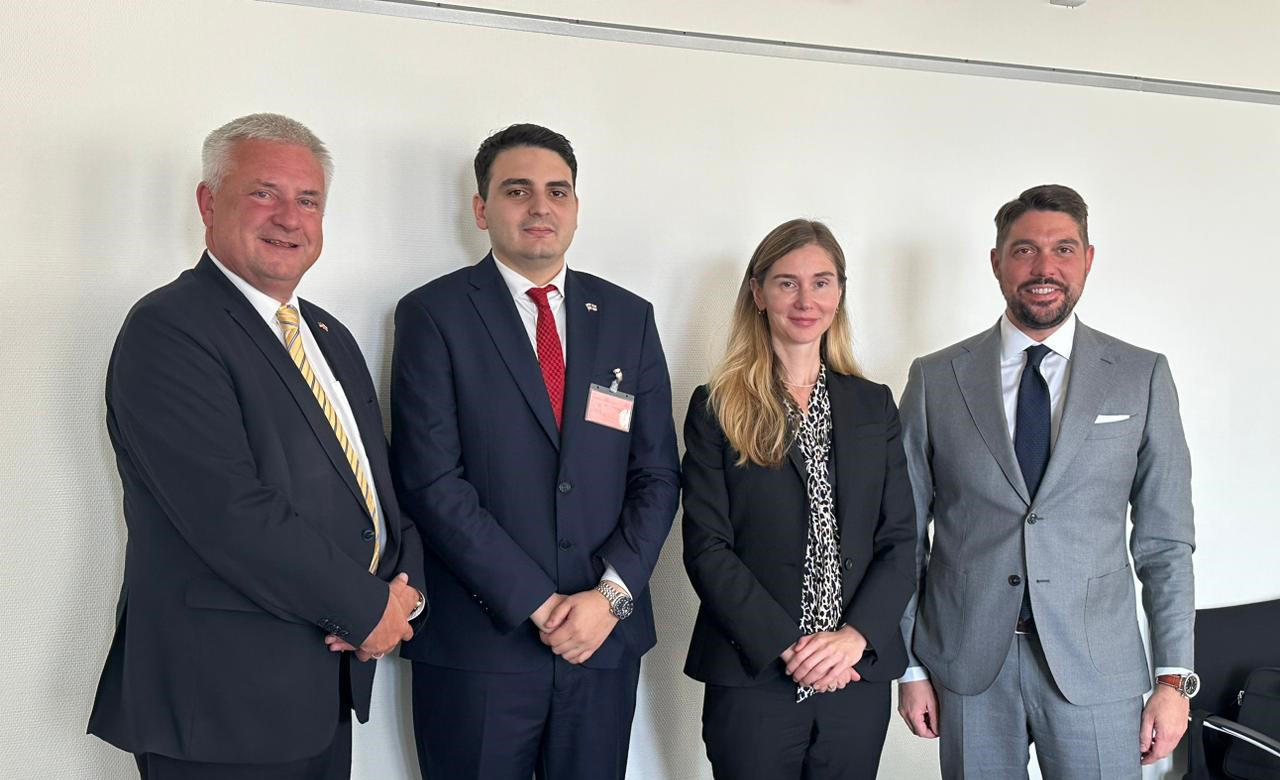 ლევან სანიკიძე - გერმანიის დედაქალაქში შევხვდით საგარეო უწყების ძალიან გავლენიან წარმომადგენლებს - ისინი მხარს უჭერენ ჩვენი ქვეყნის ევროპულ განვითარებას, კარგად იციან, რა სახის რეჟიმთან გვაქვს საქმე საქართველოში