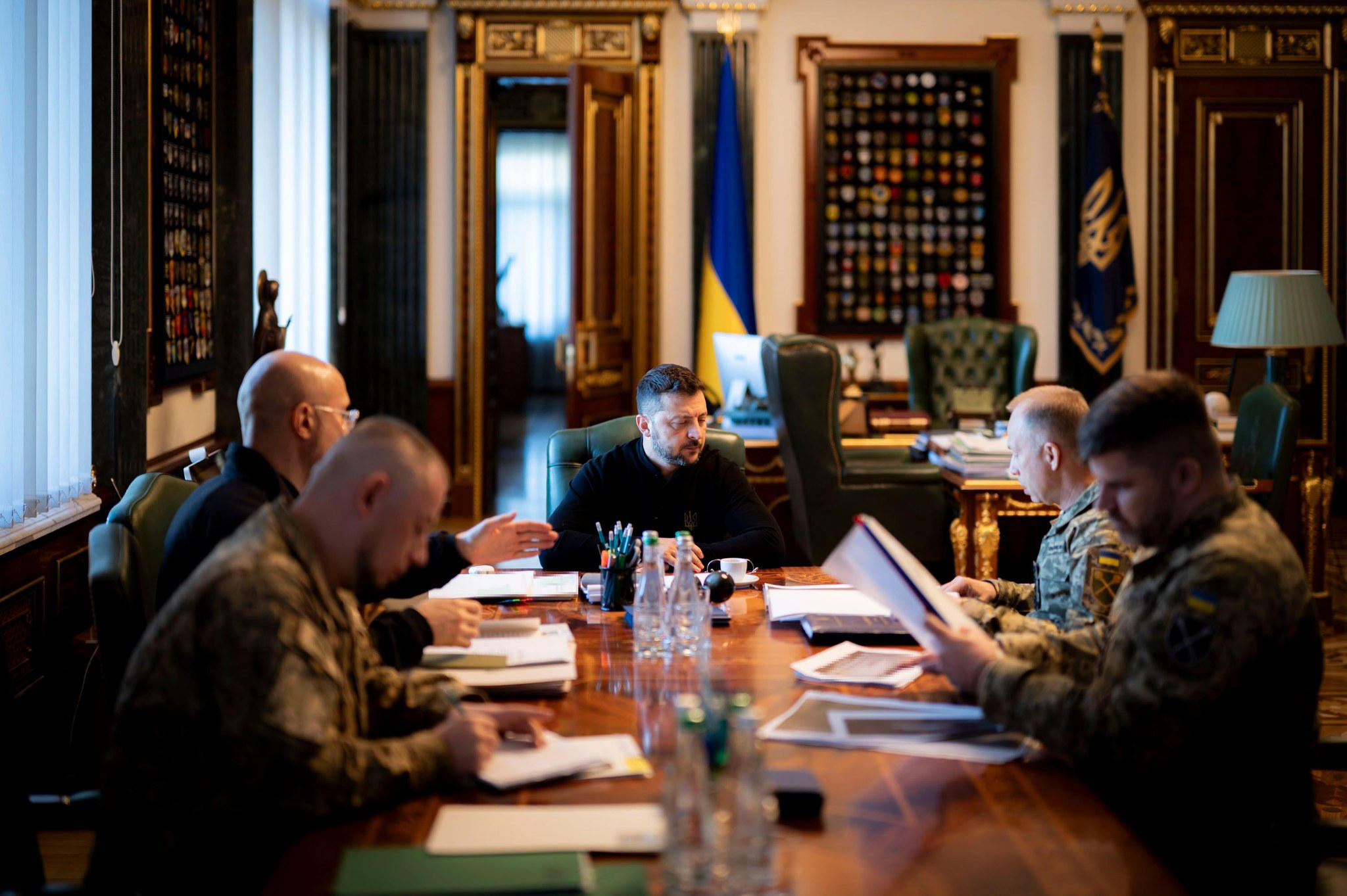 ვოლოდიმირ ზელენსკი - უკრაინელმა სამხედროებმა ჩვენს საჰაერო სივრცეში მზვერავი დრონების შემოჭრა დააფიქსირეს და ეს, სავარაუდოდ, უნგრული დრონებია