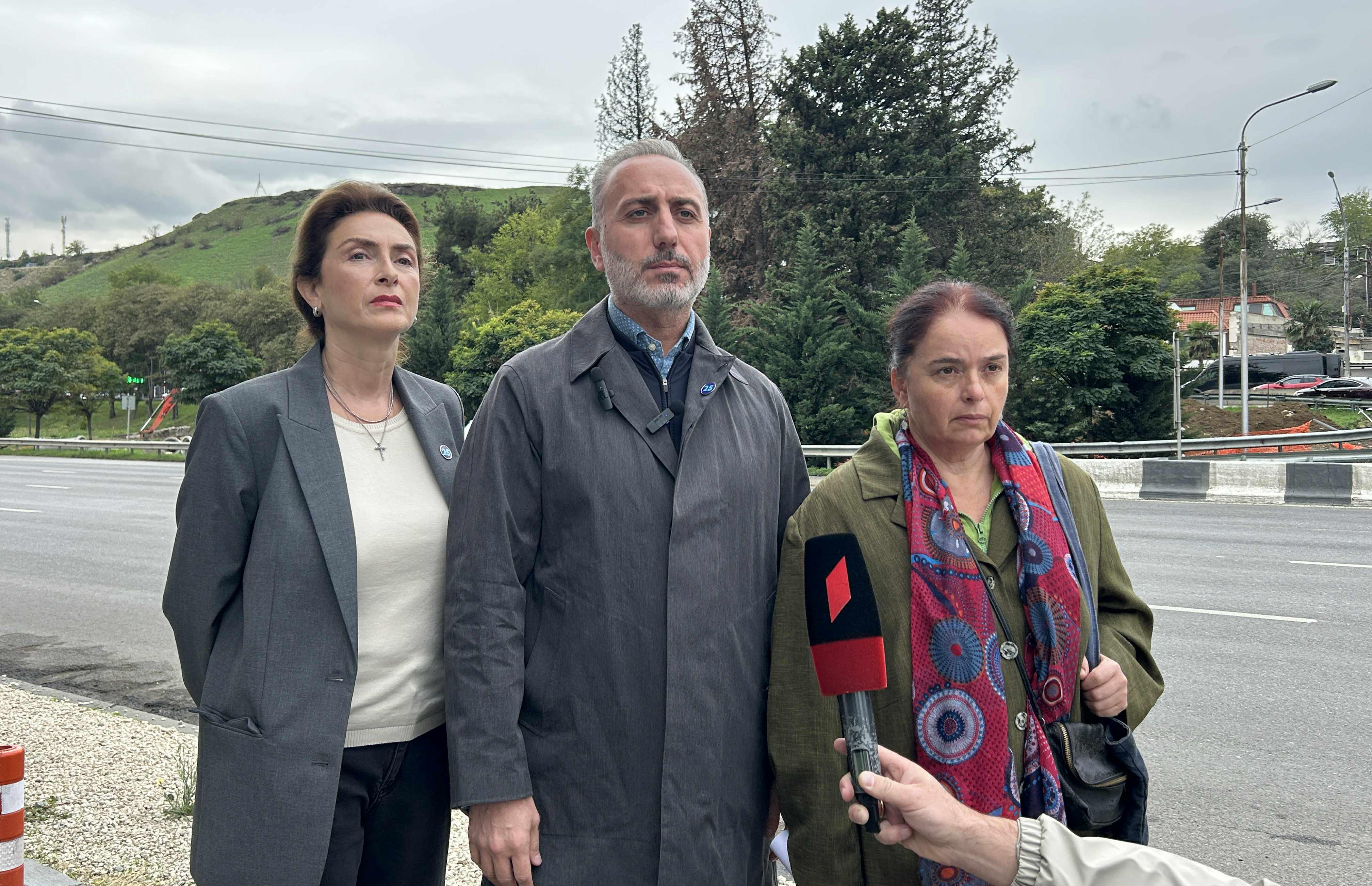 გიორგი შარაშიძე - დიღმის ტყე-პარკსა და აღმაშენებლის ხეივანში, სადაც გადის წყლის ცენტრალური მაგისტრალი,  სასმელი წყლის დაბინძურების რეალური საფრთხე არსებობს - უნდა გამოირიცხოს ამ ტერიტორიის სამშენებლო მიზნებისთვის გამოყენება