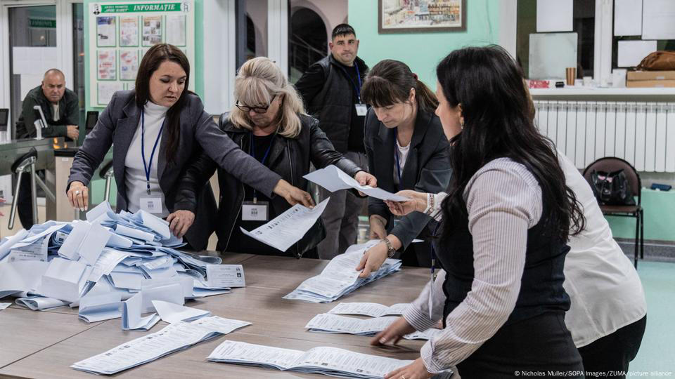 მოლდოვის საპარლამენტო არჩევნებში მაია სანდუს პარტია ხმების 49.70%-ით ლიდერობს, დათვლილია ხმების 98.42%