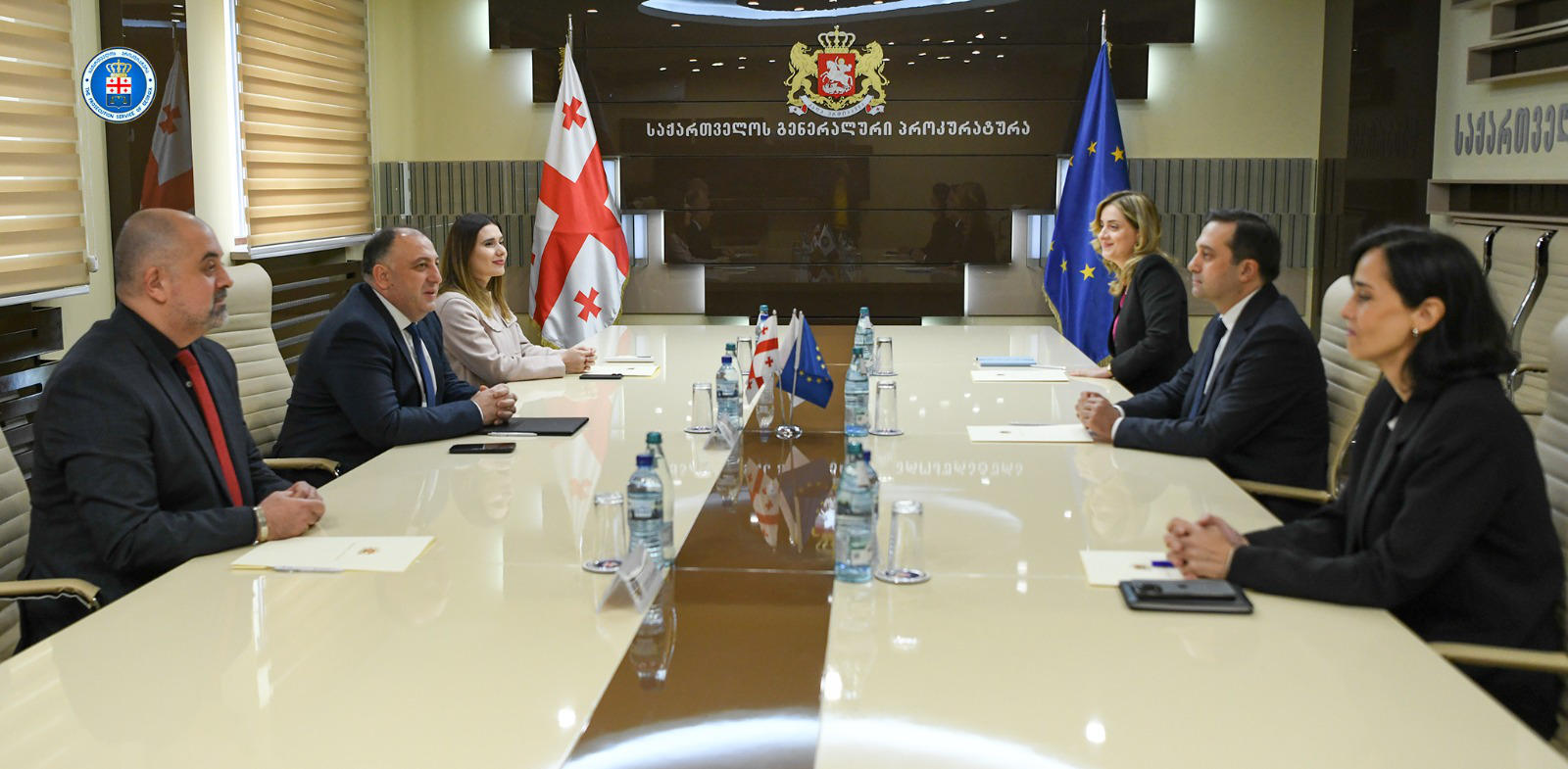 საქართველოს გენერალური პროკურორი გიორგი გვარაკიძე, სახალხო დამცველს ლევან იოსელიანს შეხვდა