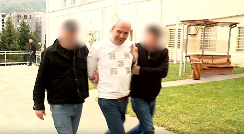 სუს-მა თბილისის საკრებულოში „ნაციონალური მოძრაობის“ დეპუტატი ზვიად კუპრავა დააკავა