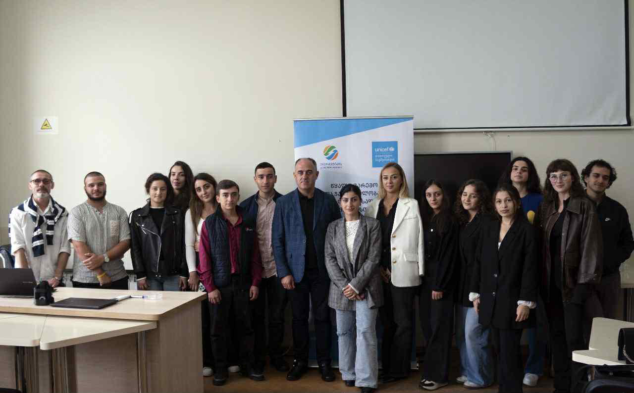 დავით ნარმანიამ UNICEF-ის პროექტის ფარგლებში ბათუმისა და ქუთაისის უნივერსიტეტებში ენერგეტიკის საკითხებზე საჯარო ლექციები წაიკითხა