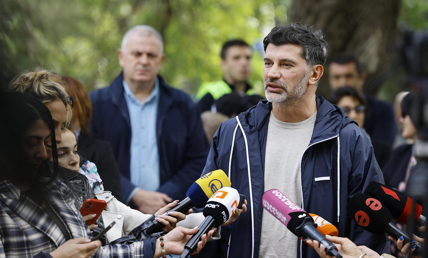 კახა კალაძე ნიკა მელიას განცხადებაზე - ჩვენ ვიხილეთ ასეთი დაპირისპირების  რამდენიმე ფაქტი, თუნდაც წინასაარჩევნოდ - ვინ, ვისთან გააგრძელებს თანამშრომლობას და როგორ, ეს თვითონ გადაწყვიტონ